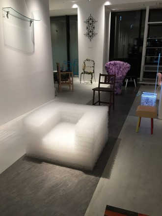 PlaRain ISU-TEN プラレイン　イス展　新素材の椅子　グランフロント大阪　サンワカンパニー　（椅子）イス　Cloud fit写真３